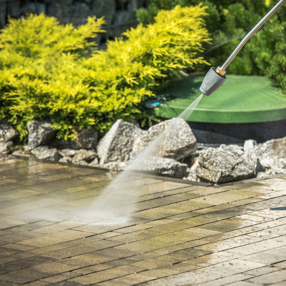 Blast Away Winter Muck: Top Spring Cleaning Tasks for Your Waterblaster