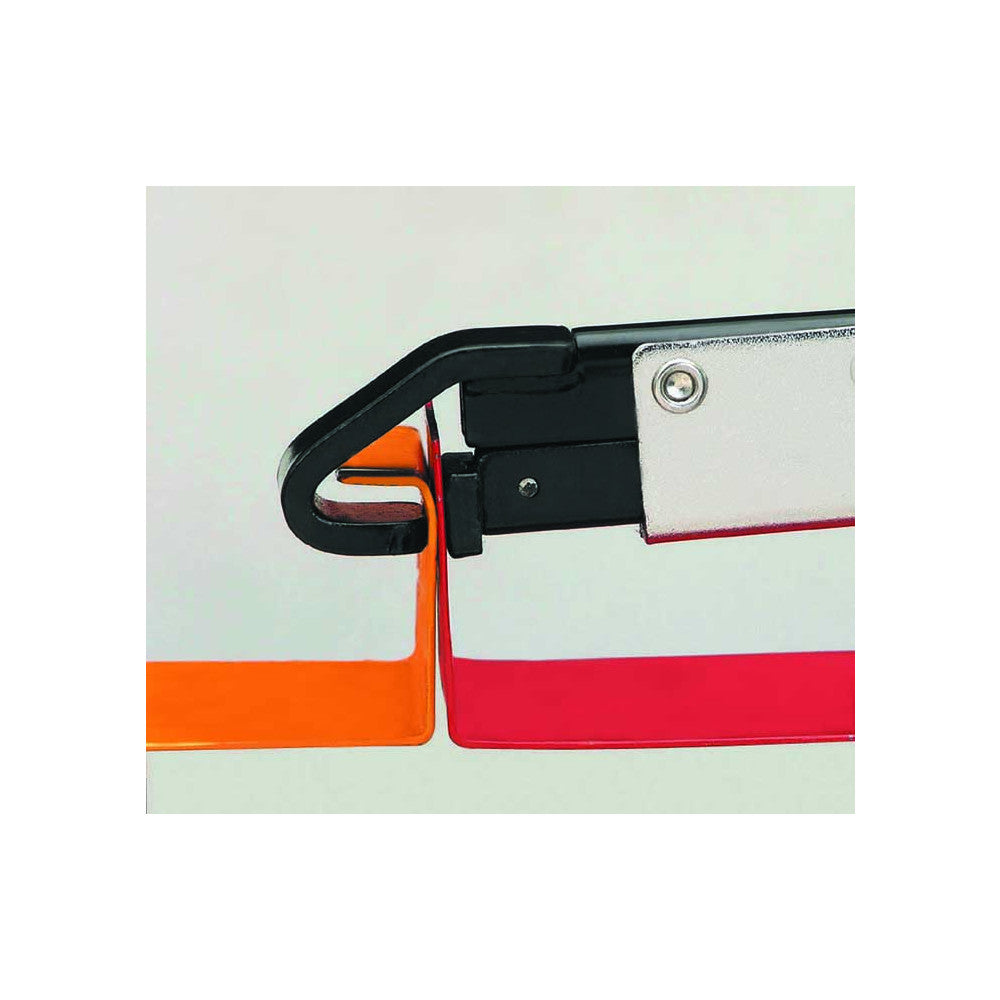 Plier Locking With Angled Jaws