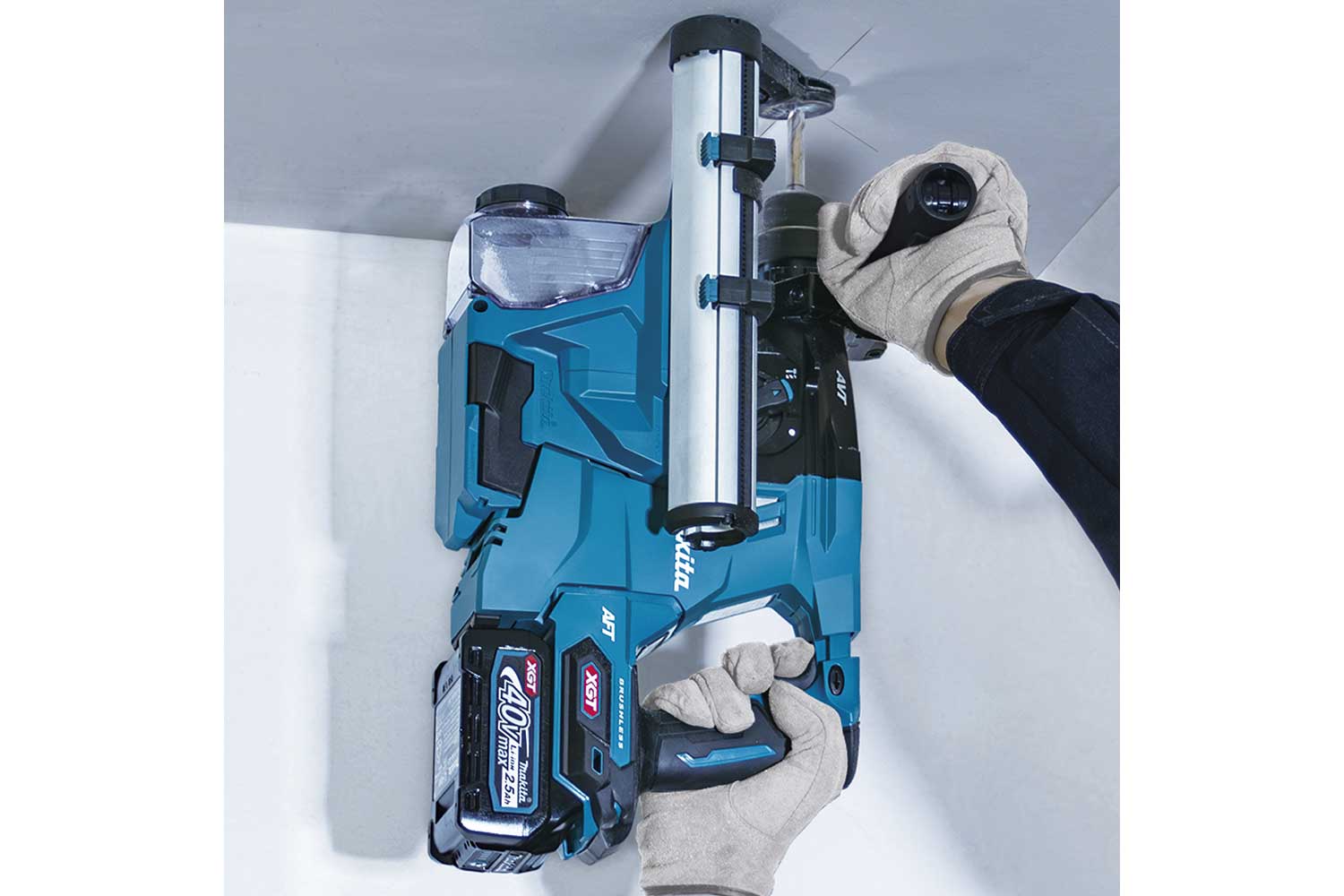MAKITA 40Vmax XGT 28mm Brushless Rotary Hammer Drill - SDS-Plus HR011GZ02