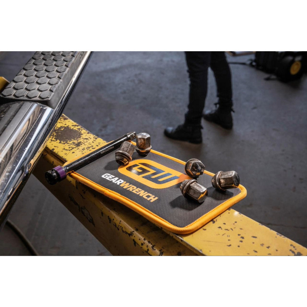 GEARWRENCH 250mm x 200mm High Strength Magnetic Tool Mat