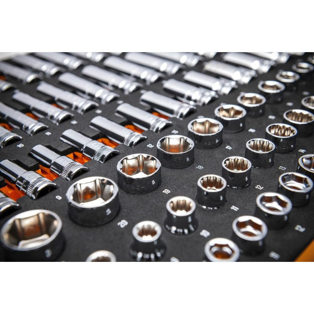 GEARWRENCH 104Pc 3/8in. Drive Master Metric Socket Set In EVA Tray