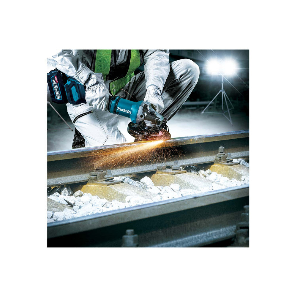 Makita 40Vmax XGT Brushless 180mm (7") Paddle Switch Angle Grinder - KIT