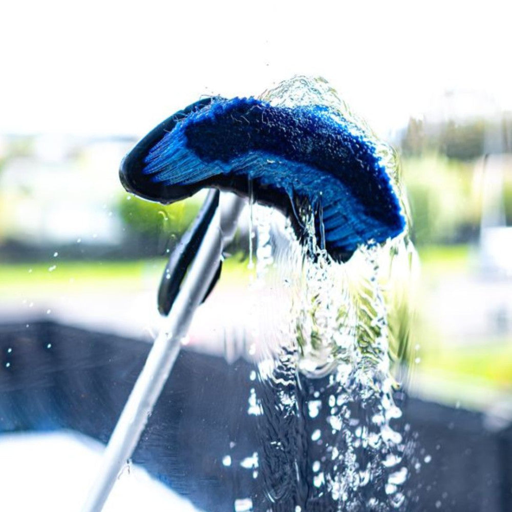 1.6m Extendable Wash Brush With Removal Head