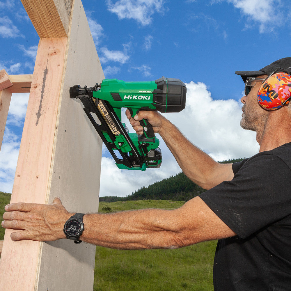 HiKOKI 18V Gasless 90mm Framing Nailer Kit
