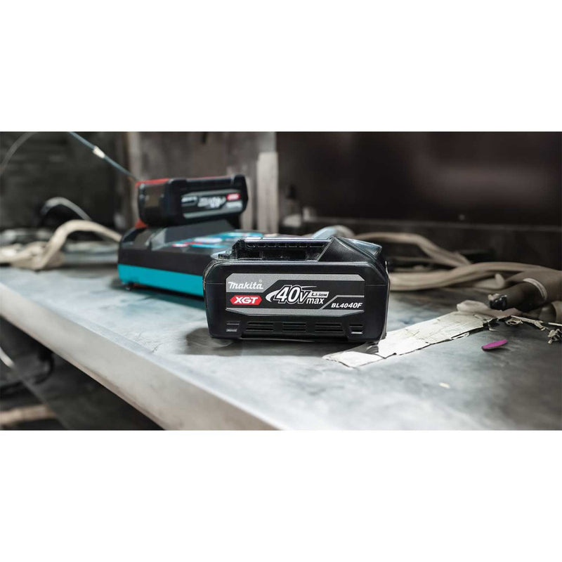 MAKITA 40Vmax XGT High Output Battery And Charger Starter Pack (4.0Ah) 1915A7-5