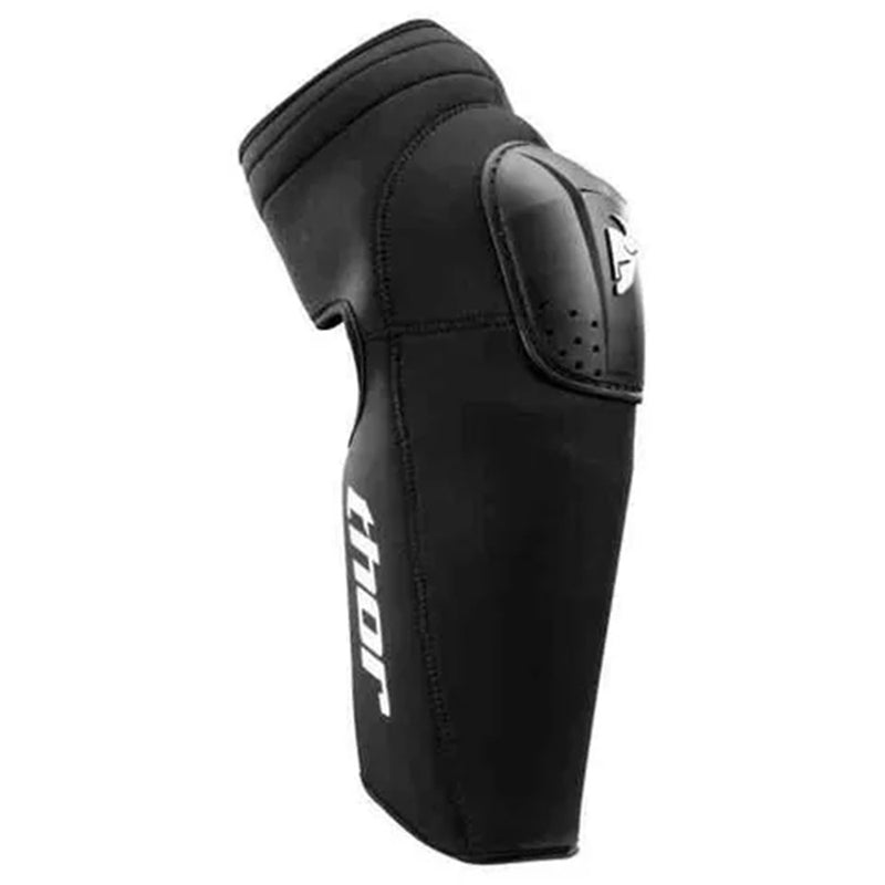 Kneeguard Thor MX Static Fits Comfortably Under Riding Gear