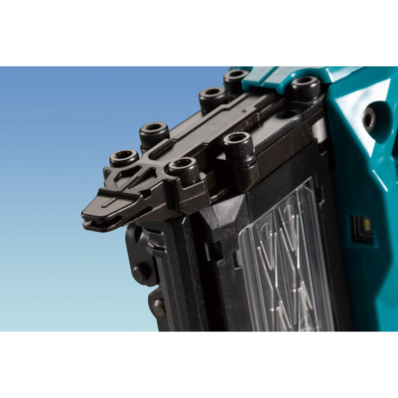 MAKITA 40Vmax XGT Brushless 18Ga 40mm Brad Nailer - Bare Tool